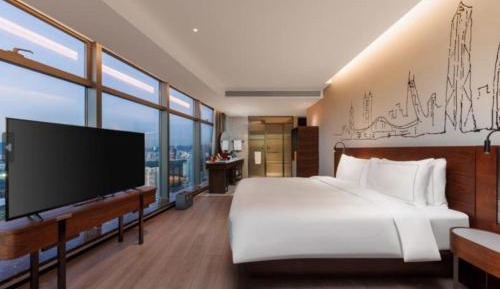 Supreme Executive City View King Room