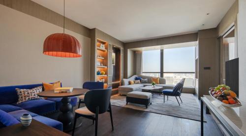 Premier River View Suite
