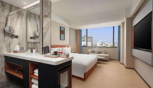 King Room with City View - Non-Smoking