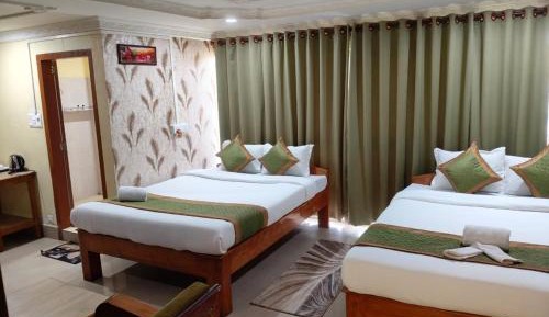 Deluxe Double or Twin Room with Balcony