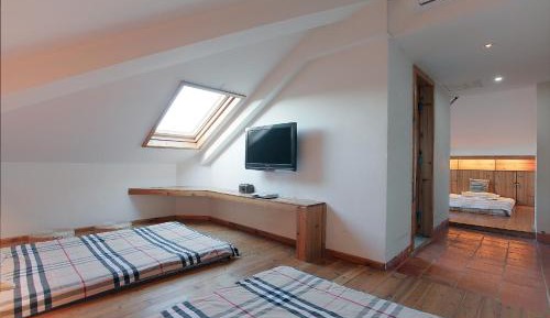Japanese-Style Quadruple Room