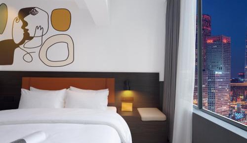 Deluxe Queen Room