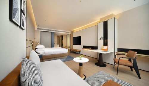 King Room with Lake View