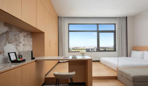 Premier Tatami Room - Refrigerator & 2-in-1 washer dryer & Microwave
