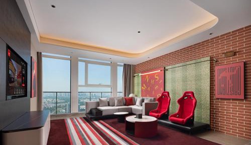 Deluxe Suite