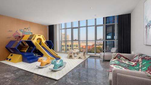 One-Bedroom King Suite - Kids Theme