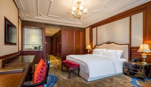 Shanghai Grand King Room