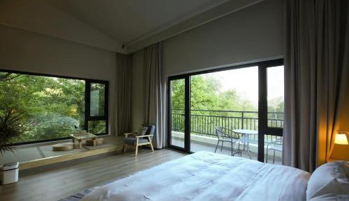 Single Room with Balcony