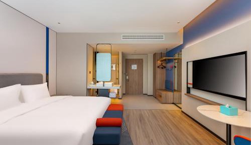 Standard King Room