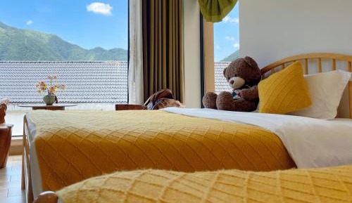 Superior Double or Twin Room with Mountain View