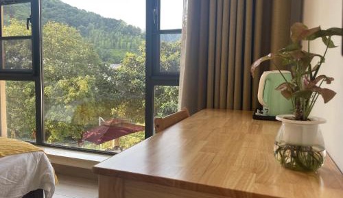 Deluxe Double or Twin Room with Garden View