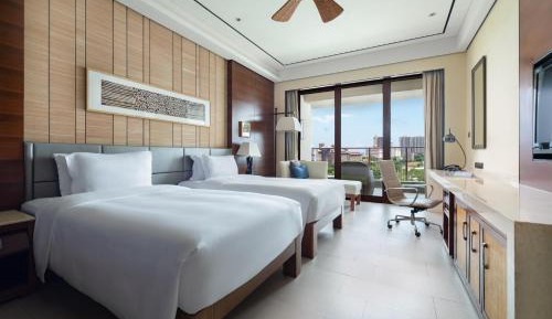 Standard Double Room with Two Double Beds and City View