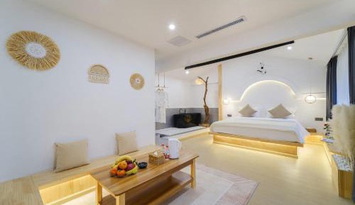 Queen Suite