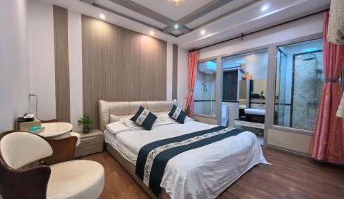 Chinese Deluxe King Room