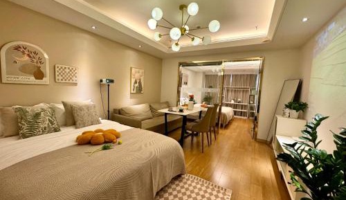 One-Bedroom Deluxe Apartment