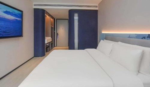 Comfort Queen Room 