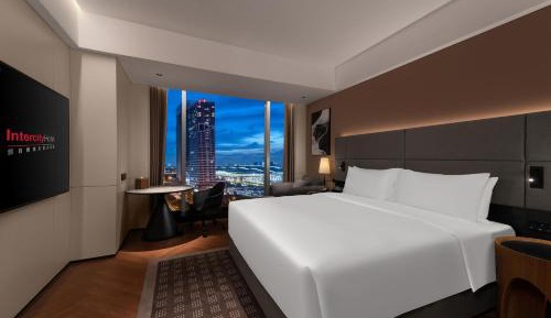 Deluxe Double Room -Pay At Hotel