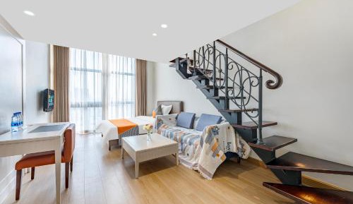 Superior Family Room