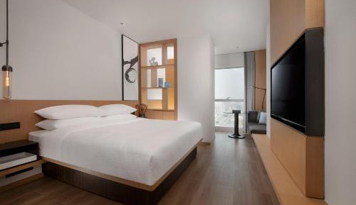 Superior King Room