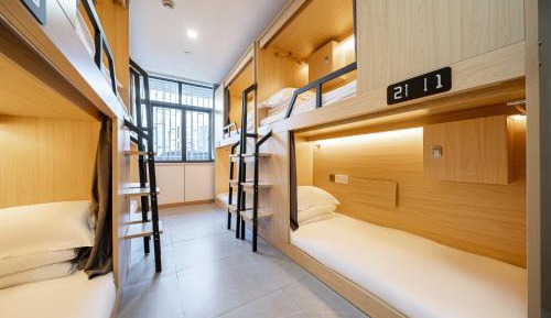 Bed in 8-Bed Male Dormitory Room -  Shared Bathroom 