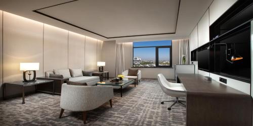 One-Bedroom Suite