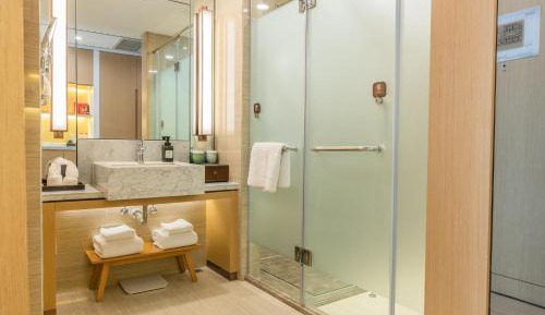 Elegant Twin Room