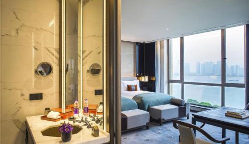 River View Open-Plan Suite Twin