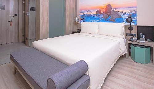 Elegant Double Room with Inner Window