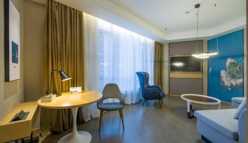 Jimu Suite with Garden View