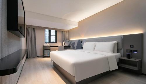 Light Double Room