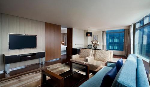 Superior Suite, Club lounge access, 1 Bedroom Suite, 1 King