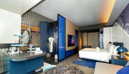 Spectacular King Room with City View