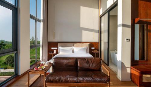 Deluxe Double Room with Bath