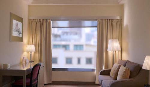 Superior King Room (Nonsmoking)