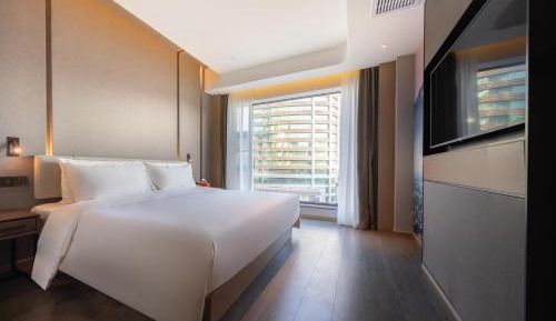 Jimu Double Room with Bathtub