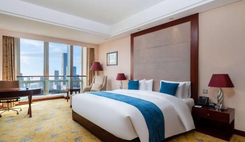 Family Suite with One King and One Twin Bed - Non-Smoking