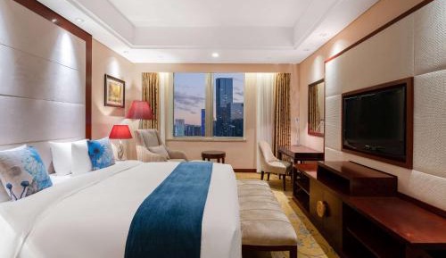 Executive King Suite - Non-Smoking