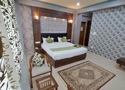 Double Room with Mountain View
