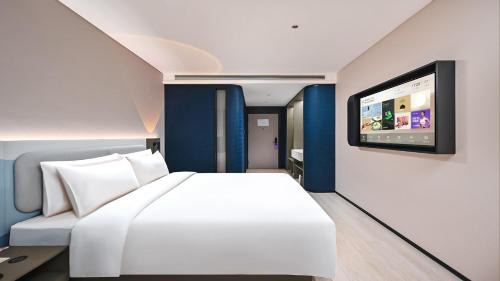 Light Double Room