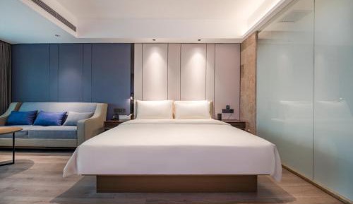 Jimu Double Room with Bathtub 