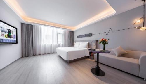 Super Suite