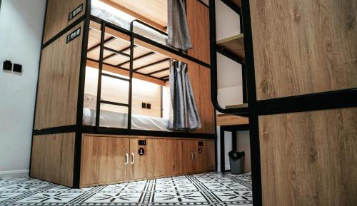 Bed in 4-Bed Female Dormitory Room with Private Bathroom