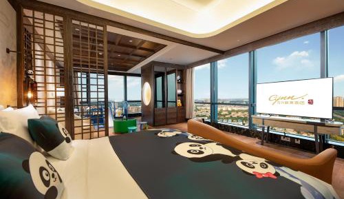 Cynn Panda Suite