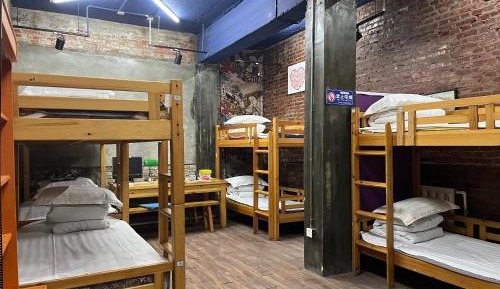 Bed in 10-Bed Mixed Dormitory Room