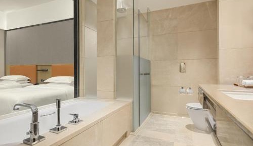 Deluxe, Guest room, 2 Twin/Single Bed(s), City view