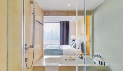 Deluxe King Room with River View