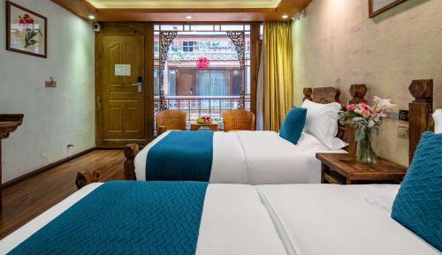 Twin Room with Shower