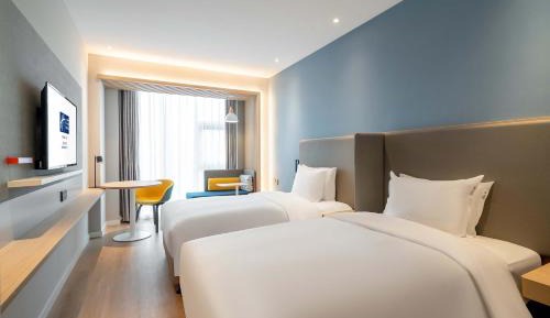 Standard Twin Room with Two Twin Beds