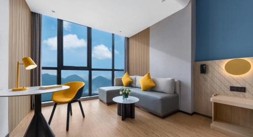 Standard King Room with Mini-bar