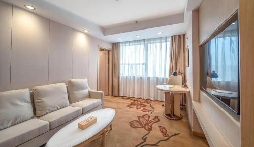Suite with View